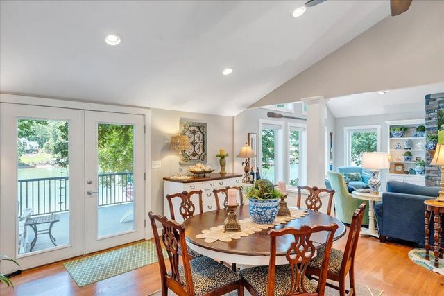 129 Douglas DR, Moneta, VA 24121