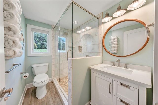 129 Douglas DR, Moneta, VA 24121