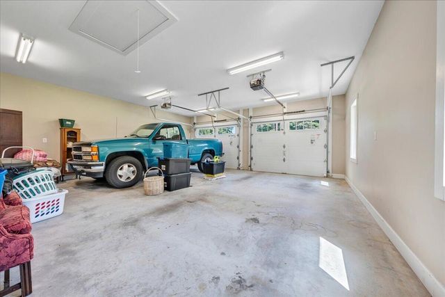 129 Douglas DR, Moneta, VA 24121