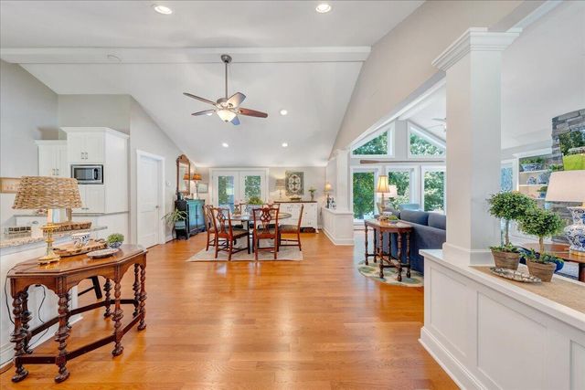 129 Douglas DR, Moneta, VA 24121