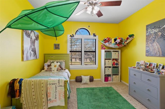 215 Ridgemont Drive, Alvin, TX 77511