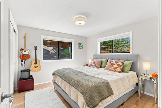 1750 Crestview Drive, Ashland, OR 97520