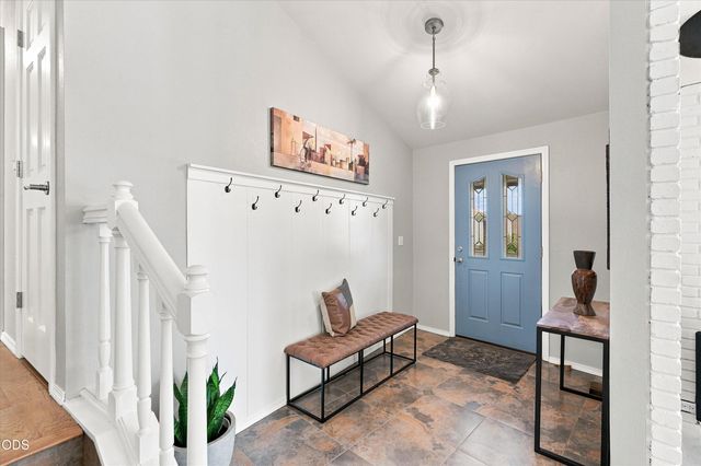 1750 Crestview Drive, Ashland, OR 97520