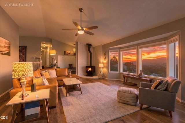 1750 Crestview Drive, Ashland, OR 97520