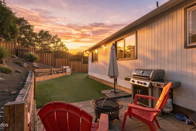 1750 Crestview Drive, Ashland, OR 97520