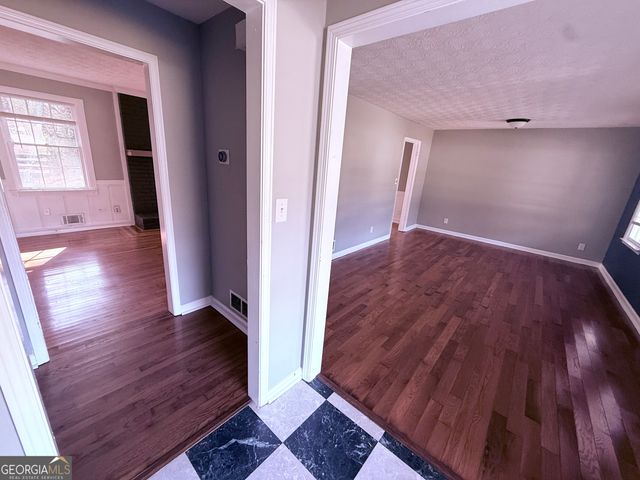 5074 BROWNLEE Road, Lilburn, GA 30047