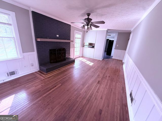 5074 BROWNLEE Road, Lilburn, GA 30047