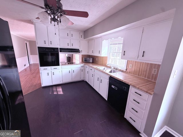 5074 BROWNLEE Road, Lilburn, GA 30047