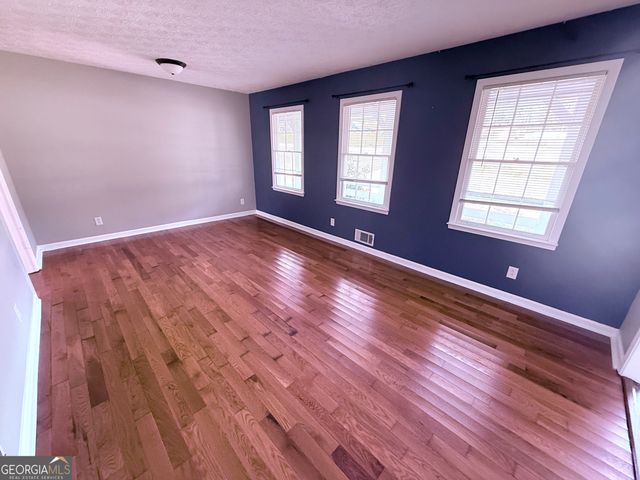 5074 BROWNLEE Road, Lilburn, GA 30047