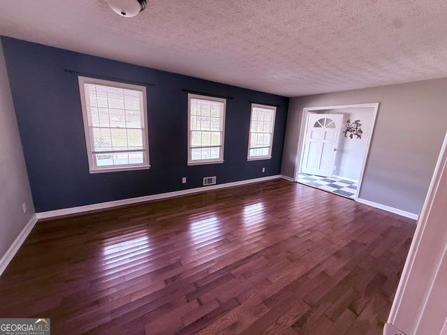 5074 BROWNLEE Road, Lilburn, GA 30047