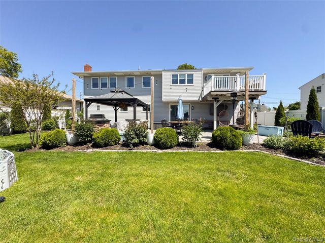 3618 Ladonia Street, Seaford, NY 11783