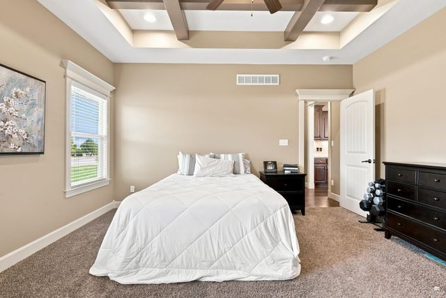 1100 Lee Mill Circle, Manhattan, KS 66503