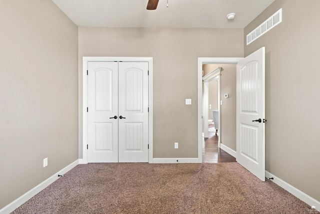 1100 Lee Mill Circle, Manhattan, KS 66503