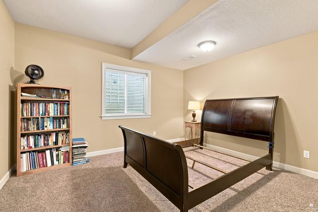 1100 Lee Mill Circle, Manhattan, KS 66503