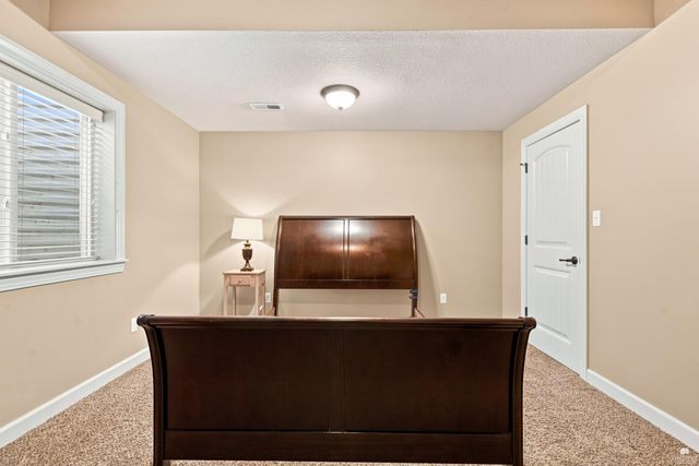 1100 Lee Mill Circle, Manhattan, KS 66503