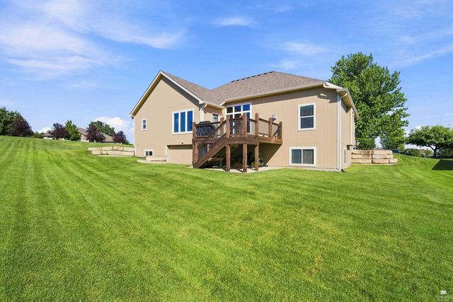 1100 Lee Mill Circle, Manhattan, KS 66503