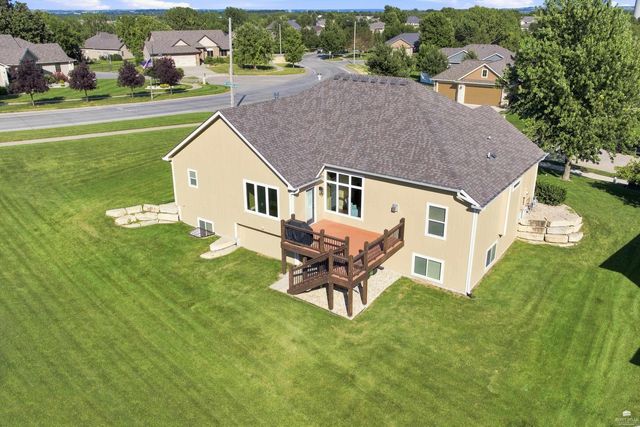 1100 Lee Mill Circle, Manhattan, KS 66503