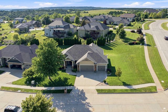 1100 Lee Mill Circle, Manhattan, KS 66503