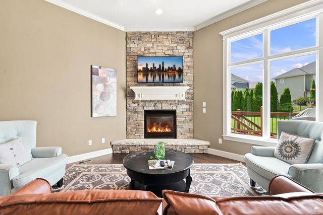 1100 Lee Mill Circle, Manhattan, KS 66503
