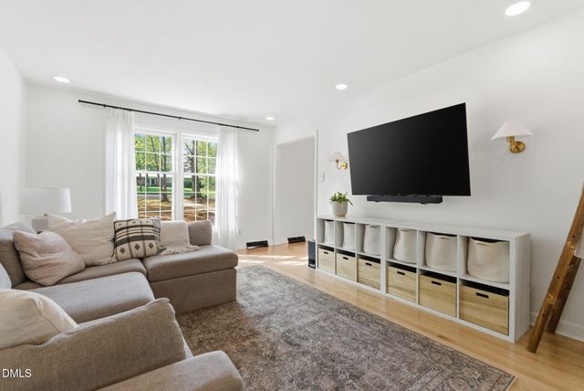 5234 N Willowhaven Drive, Durham, NC 27712