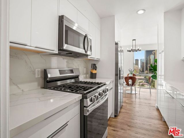 800 W 1st Street 905, Los Angeles, CA 90012