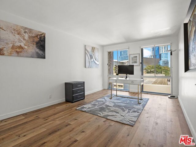 800 W 1st Street 905, Los Angeles, CA 90012