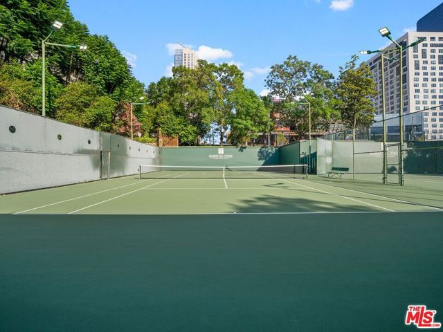 800 W 1st Street 905, Los Angeles, CA 90012