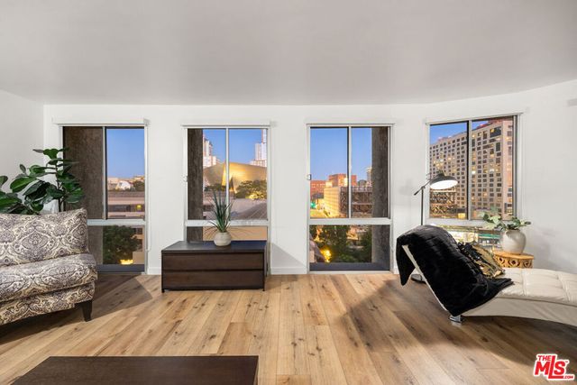 800 W 1st Street 905, Los Angeles, CA 90012