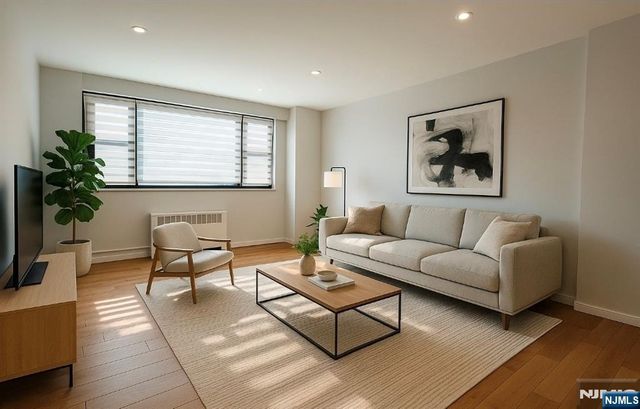 6515 JFK Blvd E 4 Q, West New York, NJ 07093