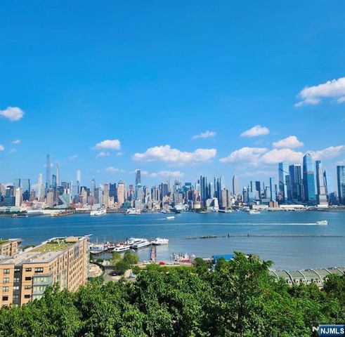 6515 JFK Blvd E 4 Q, West New York, NJ 07093