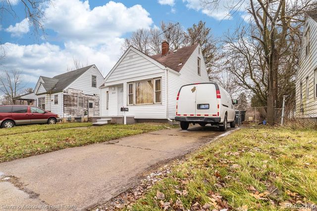 9012 Pierson Street, Detroit, MI 48228