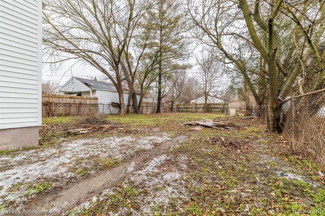 9012 Pierson Street, Detroit, MI 48228