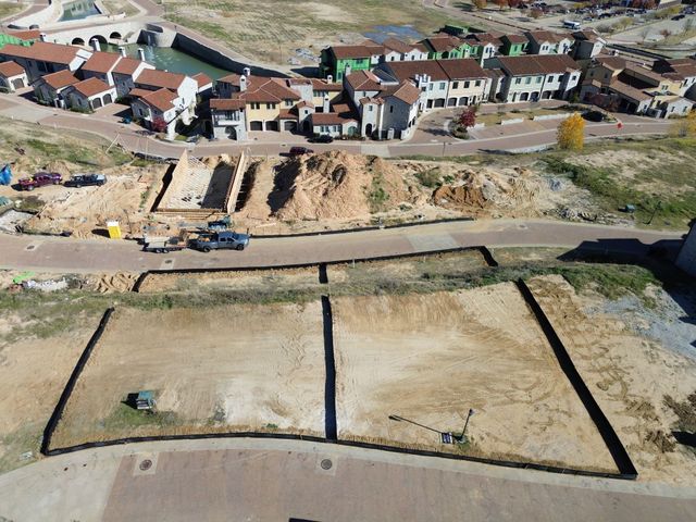 24 Cardona Drive, Westlake, TX 76262