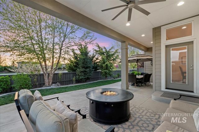 1895 N Rivington Way, Eagle, ID 83616
