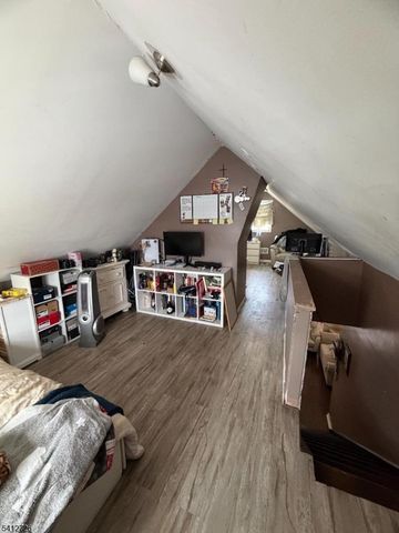 221 Center St, Elizabeth City, NJ 07202