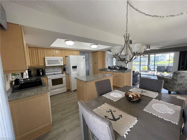 3722 12th AVE F1, Cape Coral, FL 33904