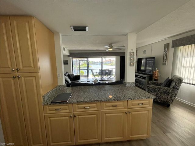 3722 12th AVE F1, Cape Coral, FL 33904