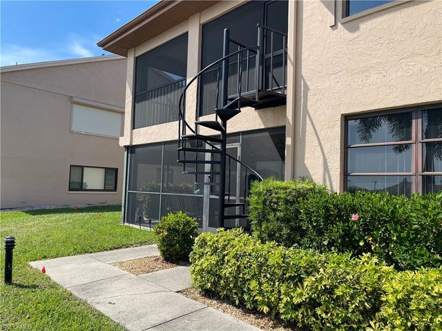 3722 12th AVE F1, Cape Coral, FL 33904