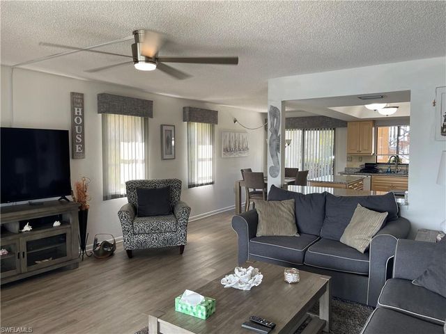 3722 12th AVE F1, Cape Coral, FL 33904
