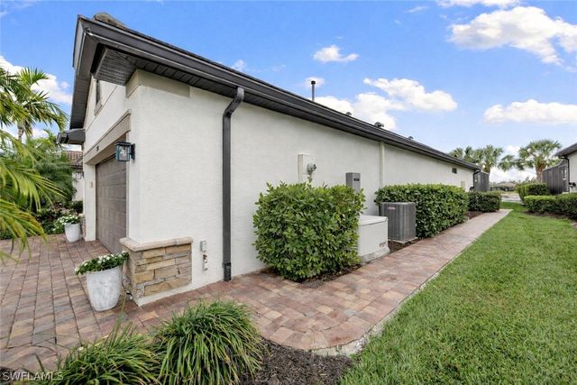 7545 Geranium WAY, Naples, FL 34114