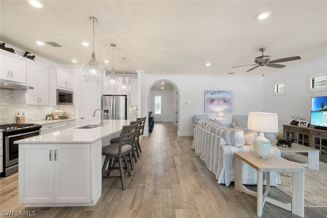 7545 Geranium WAY, Naples, FL 34114