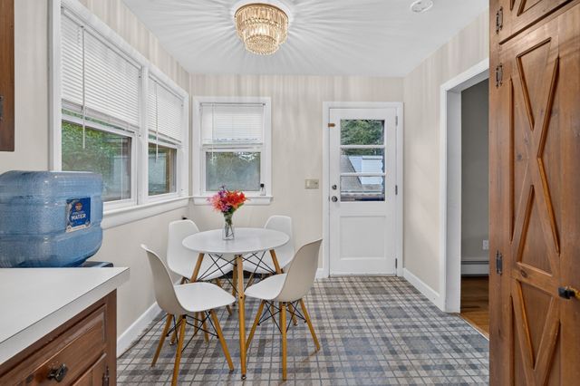 213 Salem St, Andover, MA 01810
