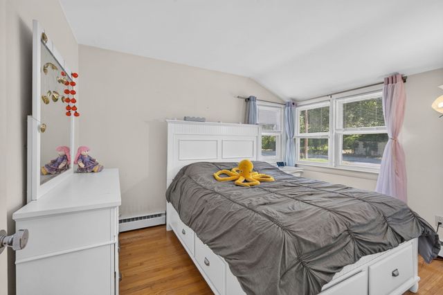 213 Salem St, Andover, MA 01810