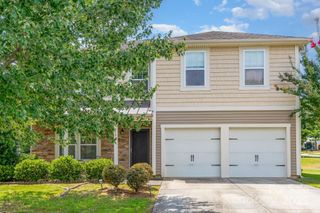 9702 Fernspray Road, Charlotte, NC 28215