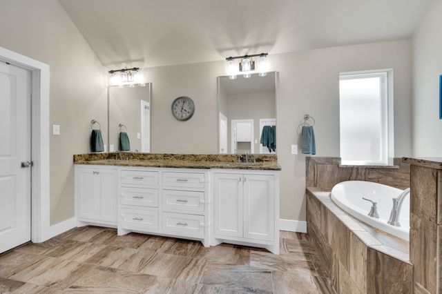 1313 Ridgeview Drive, Weatherford, TX 76086