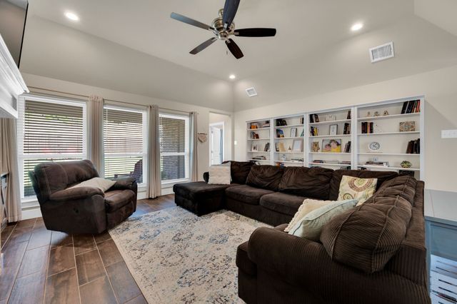 1313 Ridgeview Drive, Weatherford, TX 76086