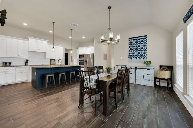 1313 Ridgeview Drive, Weatherford, TX 76086