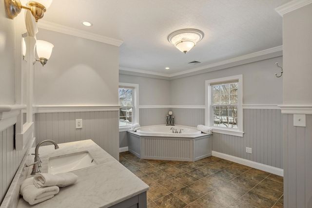 16 Washington St, Chelmsford, MA 01863