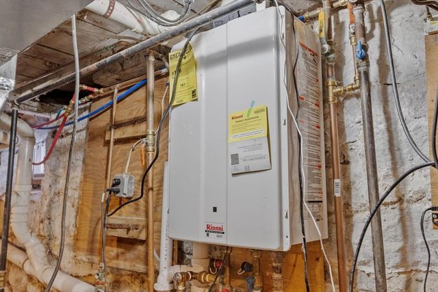 16 Washington St, Chelmsford, MA 01863