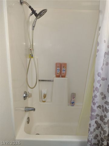 1381 East University Avenue 110, Las Vegas, NV 89119